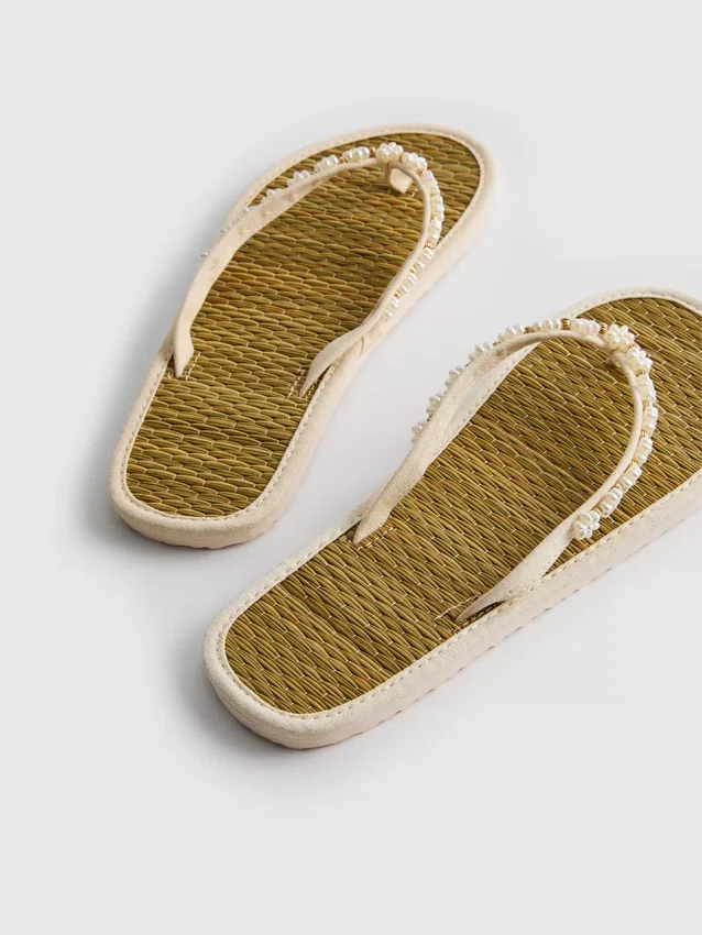 Chanclas con efecto de algas marinas