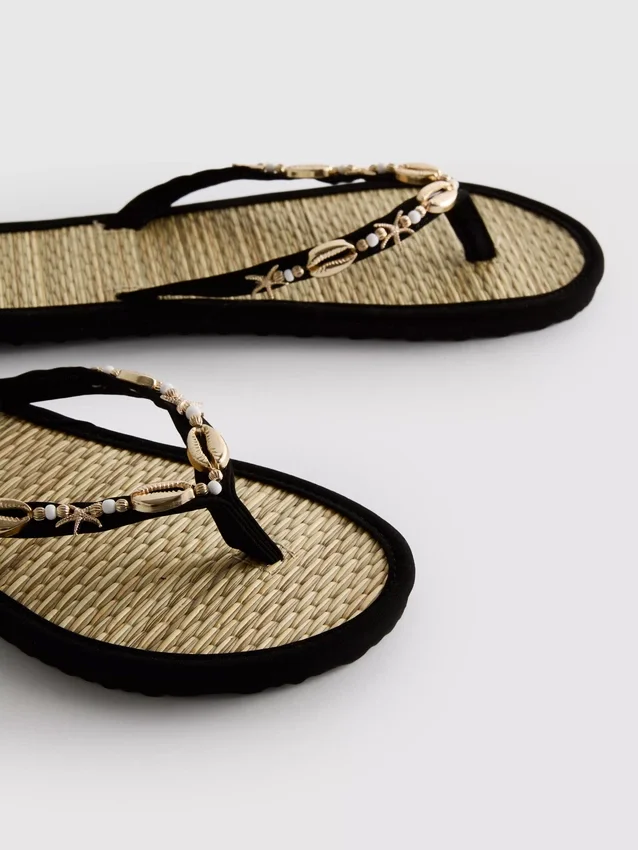 Chanclas con efecto de algas marinas