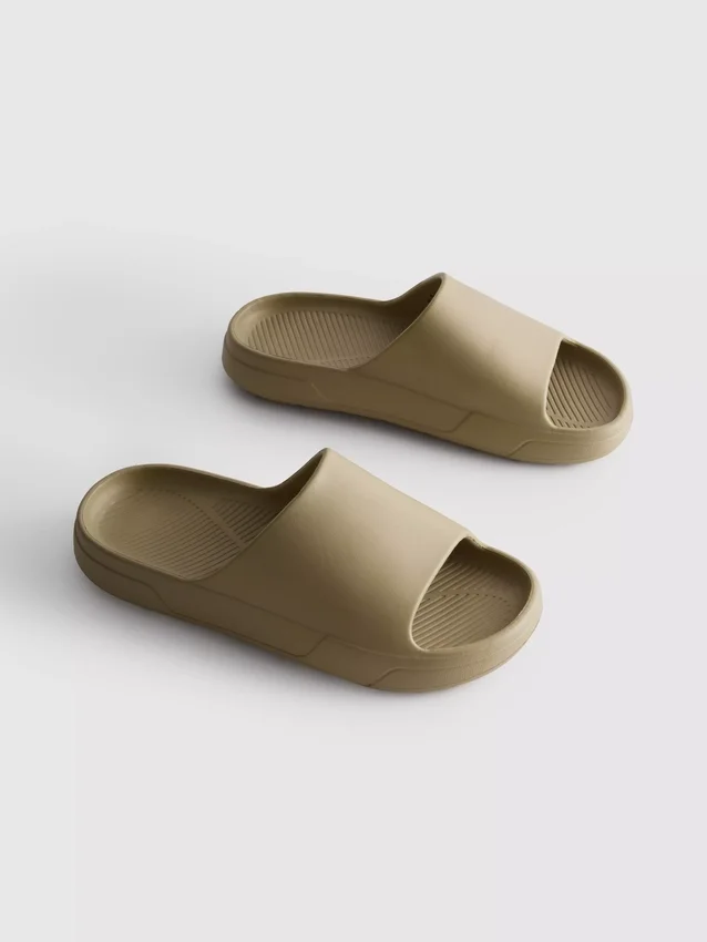 Chanclas de suela gruesa
