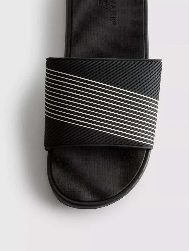 Chanclas de una sola correa