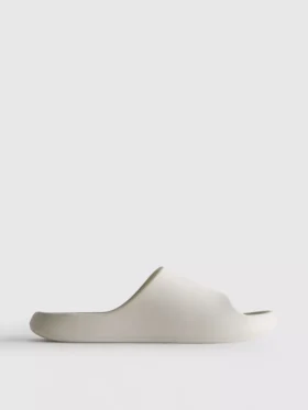 Chanclas moldeadas para piscina