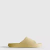 Chanclas moldeadas para piscina