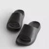 Chanclas moldeadas para piscina