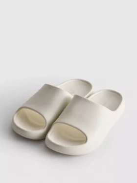 Chanclas moldeadas para piscina