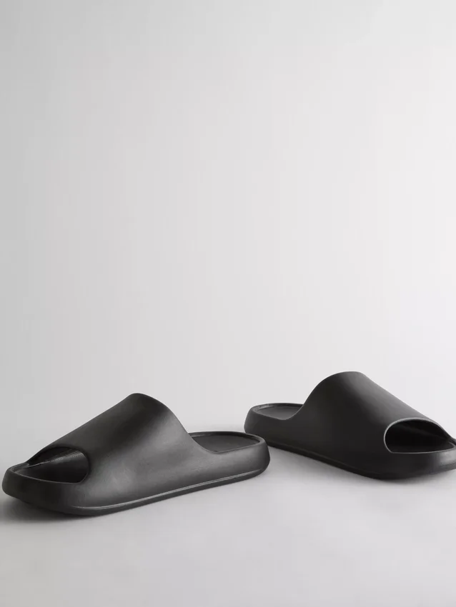 Chanclas moldeadas para piscina