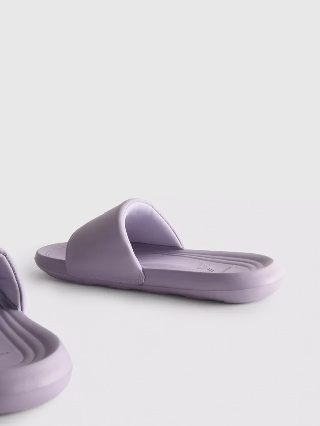 Chanclas para tiempo libre activo