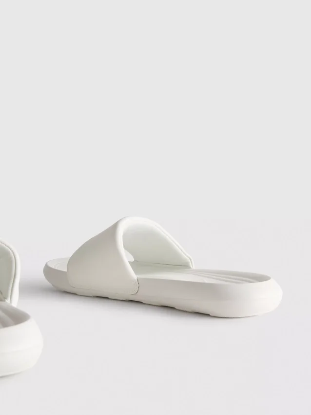 Chanclas para tiempo libre activo