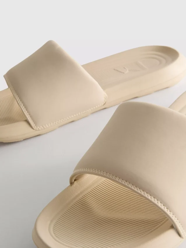 Chanclas para tiempo libre activo