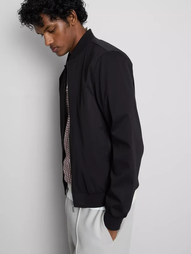 Chaqueta bomber elegante