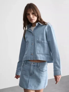 Chaqueta de mezclilla con bolsillos de parche de algodón
