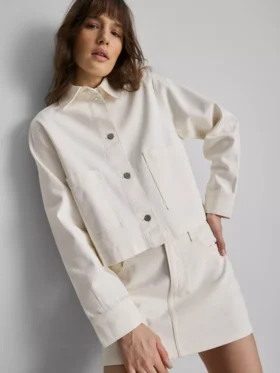 Chaqueta de mezclilla con bolsillos de parche de algodón