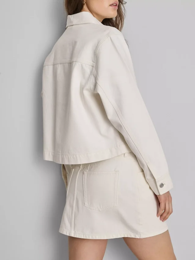 Chaqueta de mezclilla con bolsillos de parche de algodón