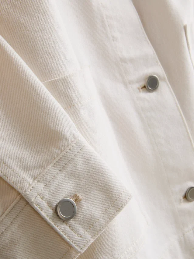 Chaqueta de mezclilla con bolsillos de parche de algodón