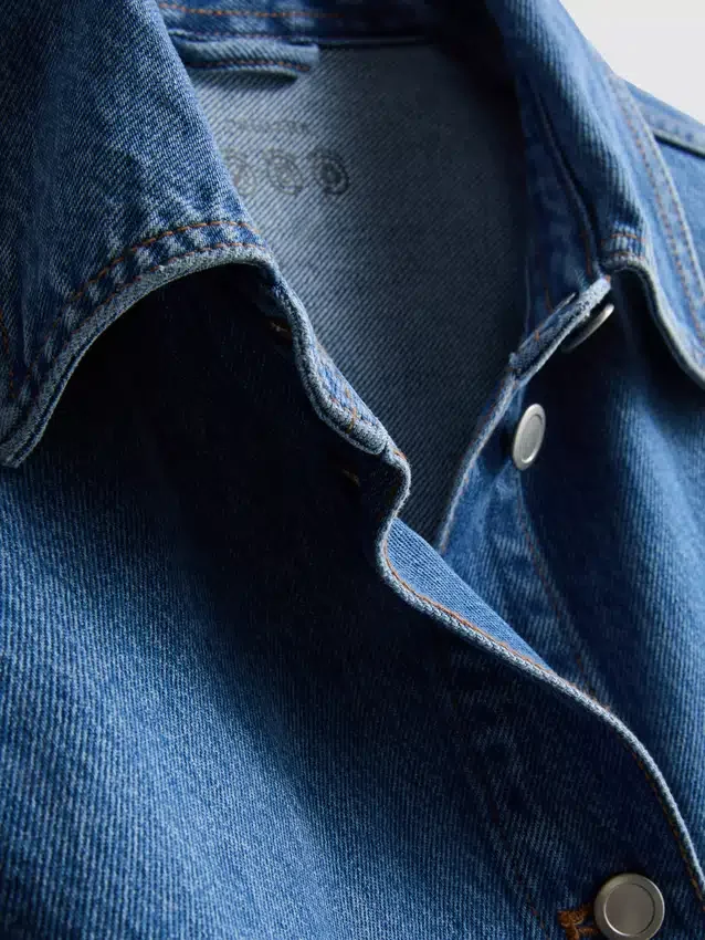 Chaqueta de mezclilla con bolsillos de parche de algodón