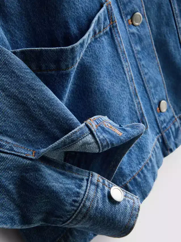 Chaqueta de mezclilla con bolsillos de parche de algodón
