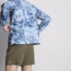 Chaqueta deportiva con cuello de embudo y cremallera