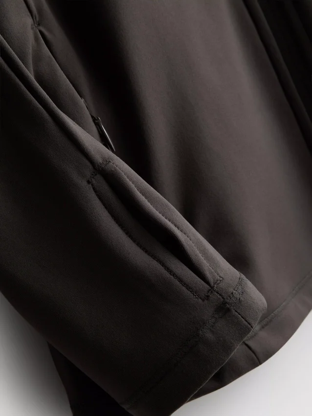 Chaqueta deportiva suave como la mantequilla