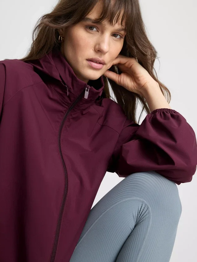 Chaqueta impermeable plegable con cremallera