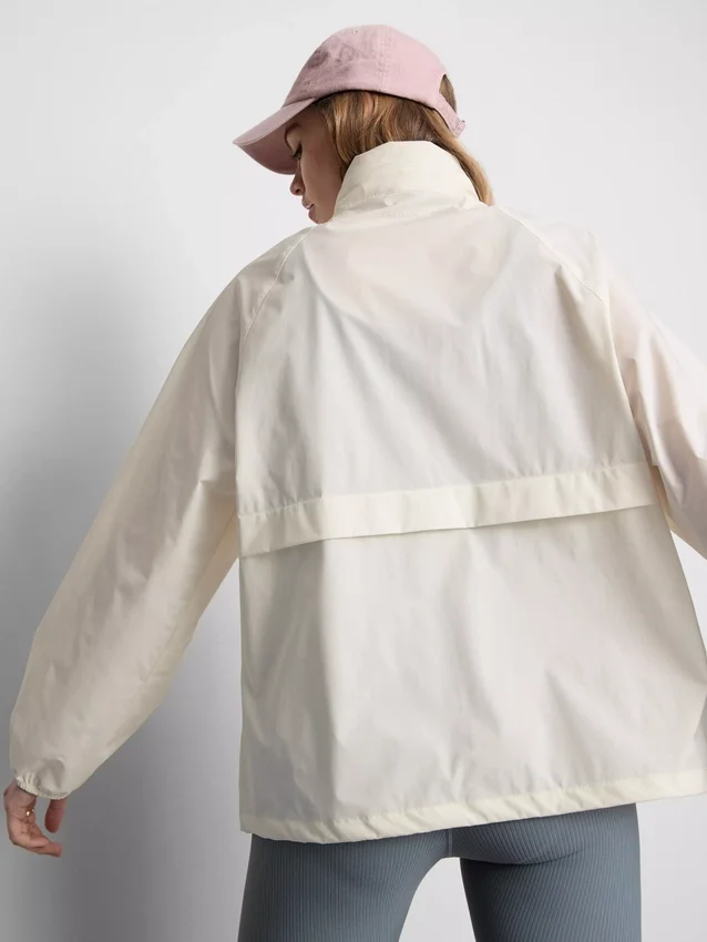 Chaqueta impermeable plegable con cremallera