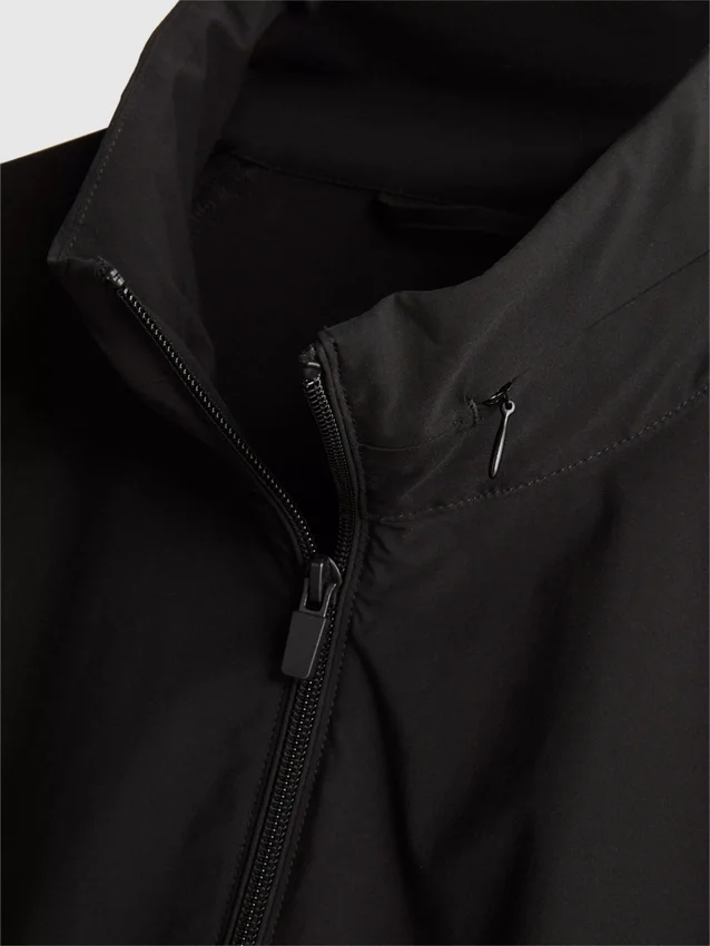 Chaqueta impermeable plegable con cremallera