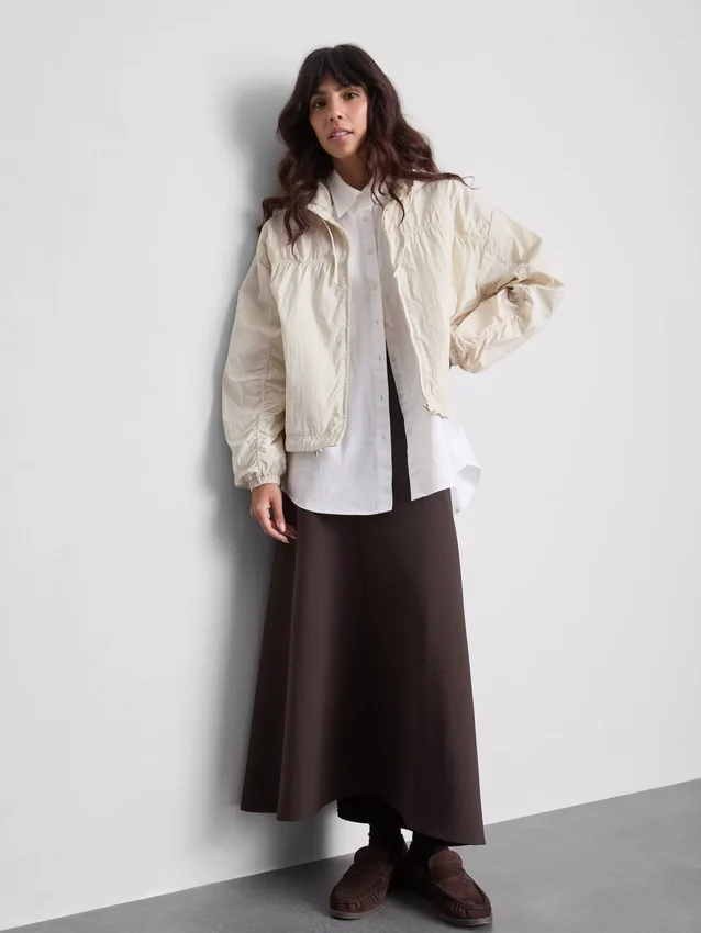Chaqueta ligera con fruncidos