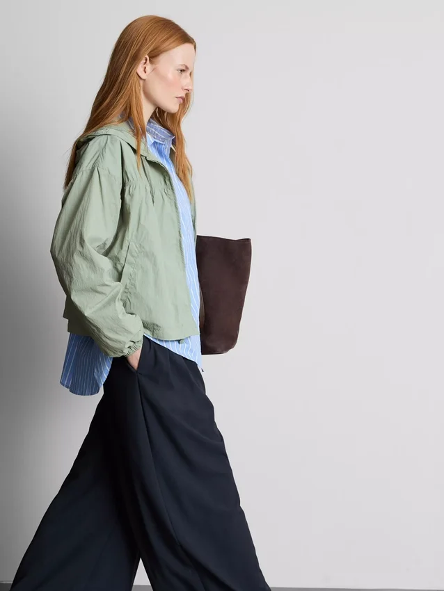 Chaqueta ligera con fruncidos