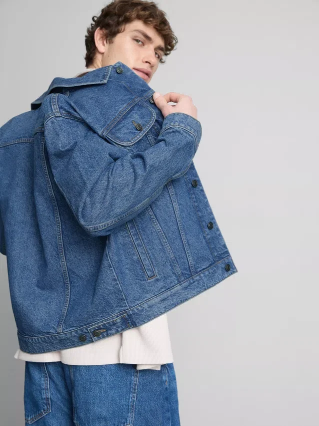 Chaqueta vaquera tipo trucker