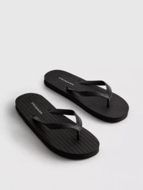 Chinelas básicas