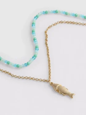 Collar de peces con cuentas en capas