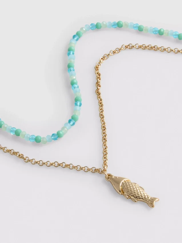 Collar de peces con cuentas en capas