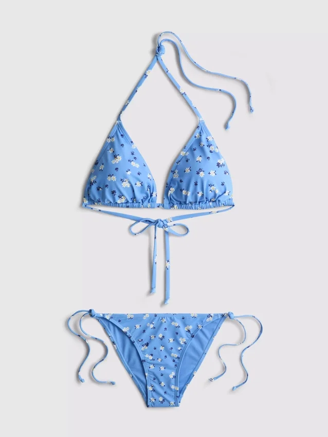 Conjunto de bikini triangular con lazos laterales