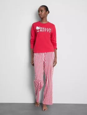 Conjunto de pijama a rayas de Hello Kitty