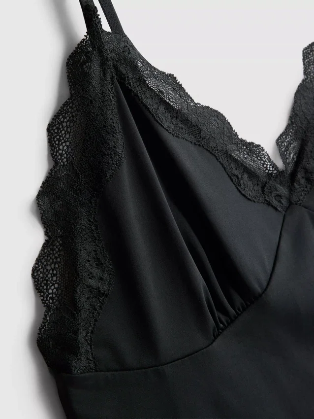 Conjunto de pijama con camiseta sin mangas ceñida y pantalones cortos