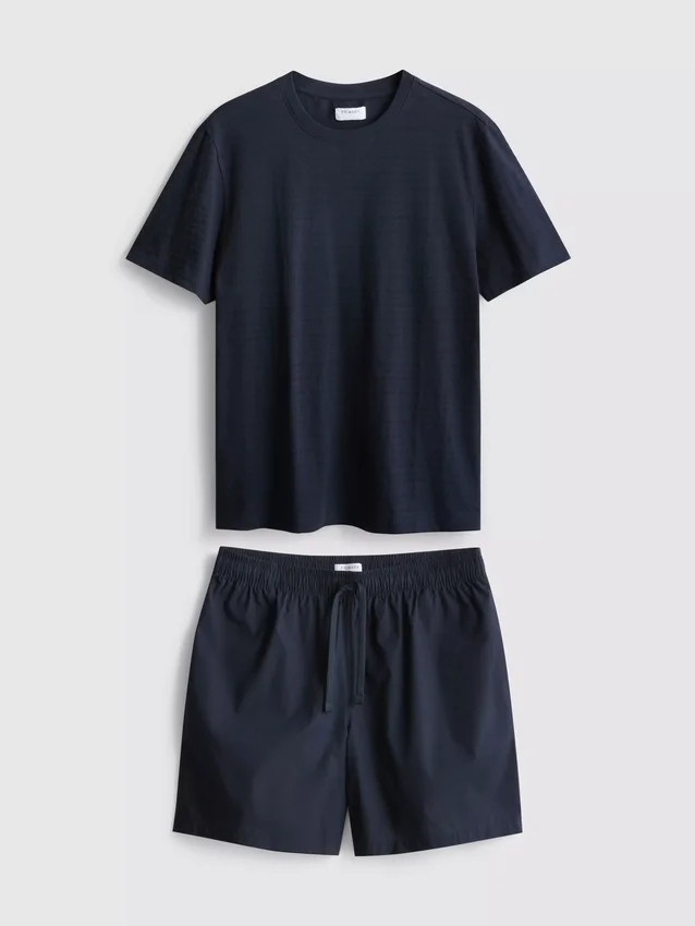 Conjunto de pijama con camiseta y pantalones cortos