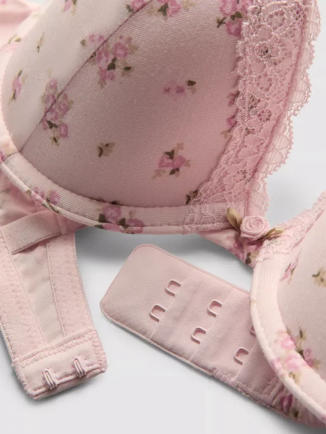 Conjunto de sostén push-up estampado y tanga