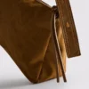 El bolso cruzado plegable de gamuza «The Edit»