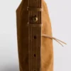 El bolso cruzado plegable de gamuza «The Edit»