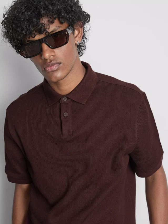 El polo acanalado de The Edit