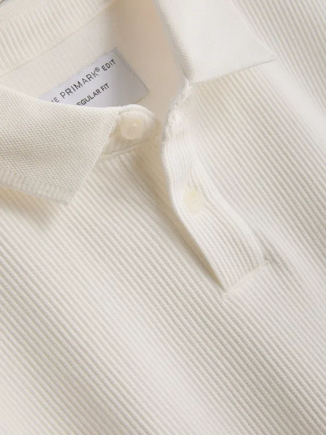 El polo acanalado de The Edit