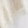 El vestido lencero asimétrico de encaje satinado de The Edit