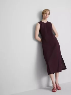 El vestido midi sin mangas de lino de The Edit
