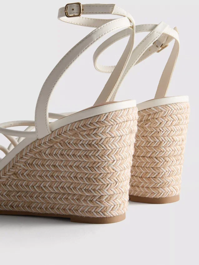 Espadrillas de cuña con tiras