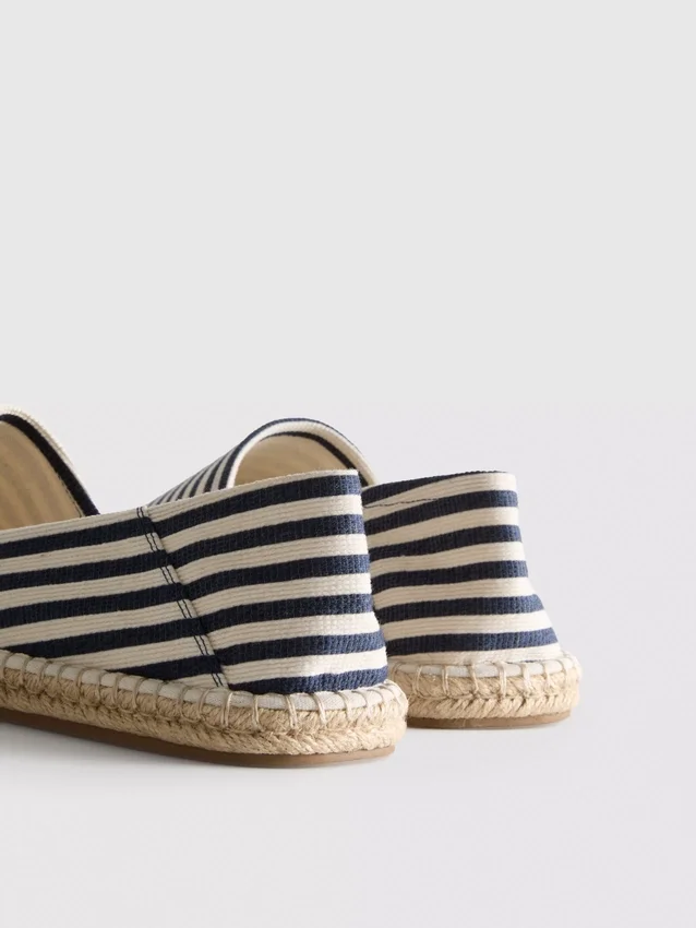 Espadrillas sin cordones a rayas
