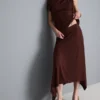 Falda midi con dobladillo en forma de pañuelo