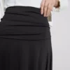 Falda midi con dobladillo en forma de pañuelo