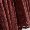 Falda midi de encaje arrugado en capas de Paula Echevarría