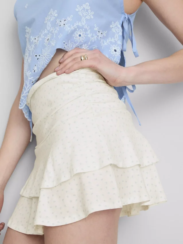 Falda mini Rara con fruncido en la cintura