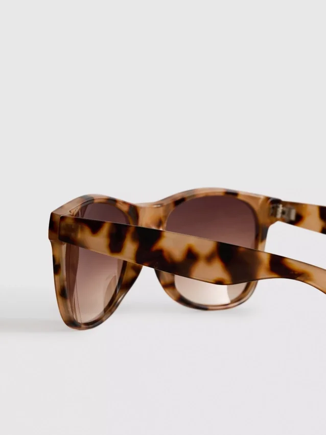Gafas de sol clásicas tipo Wayfarer
