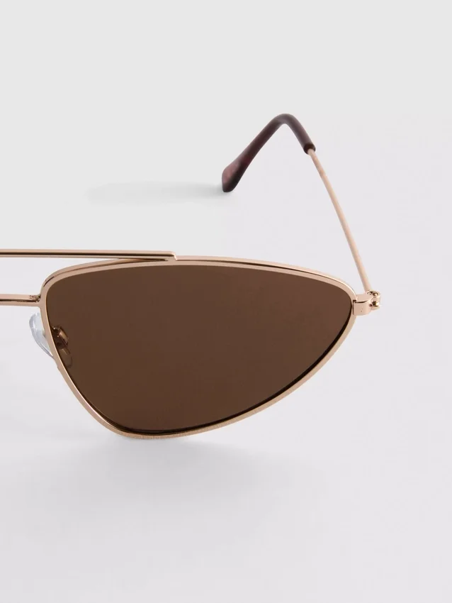 Gafas de sol con marco de metal estilo aviador