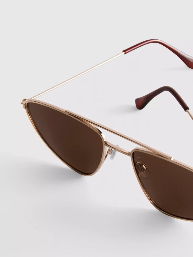 Gafas de sol con marco de metal estilo aviador